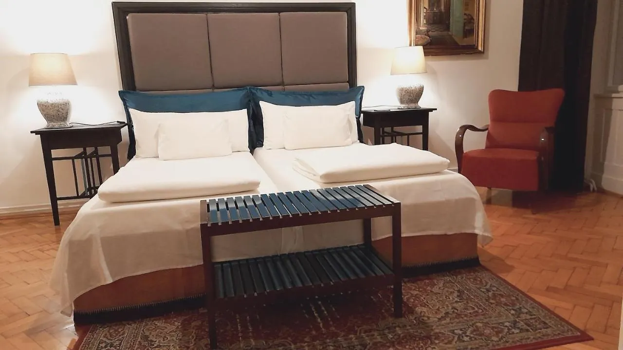 3 Bedrooms Suite, 2 Bathrooms, Balcony At Opera Budapest