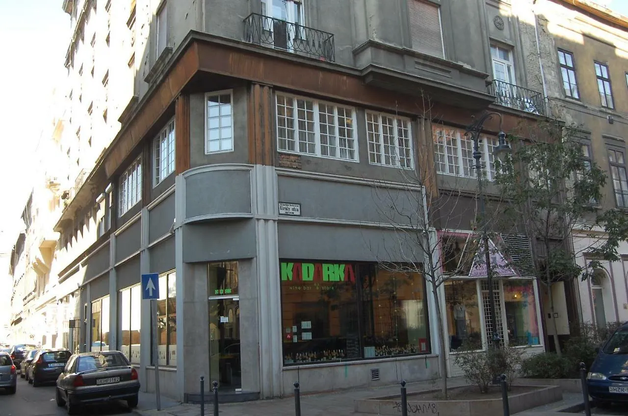Apartment 3 Bedrooms Suite, 2 Bathrooms, Balcony At Opera Budapest