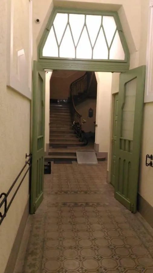 3 Bedrooms Suite, 2 Bathrooms, Balcony At Opera Budapeşte 0*,  Macaristan
